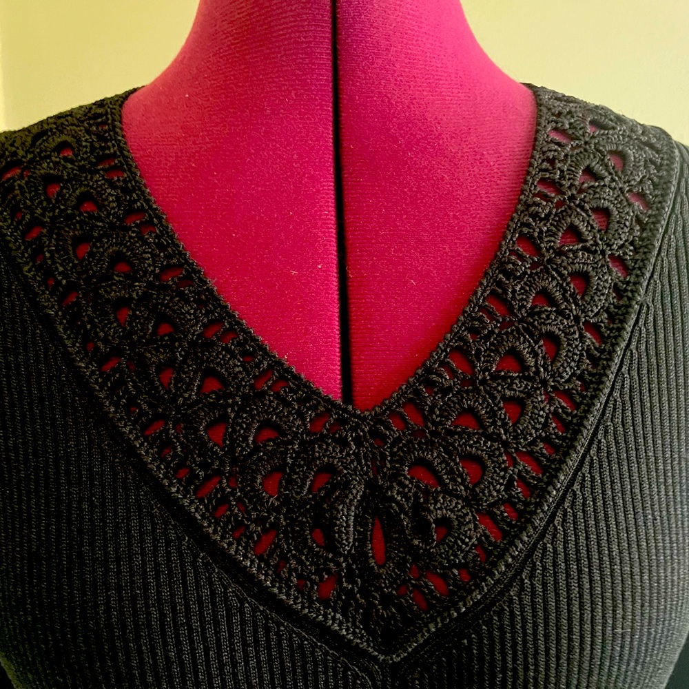 Ann Taylor top - Picture 3 of 4